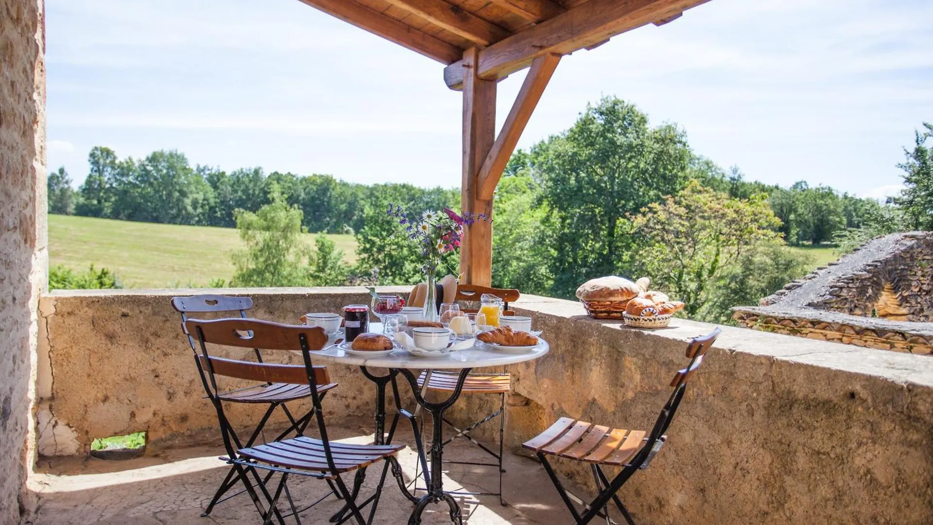 Les Buis De La Borie Guest House Montcabrier  0*, Montcabrier (Lot) France