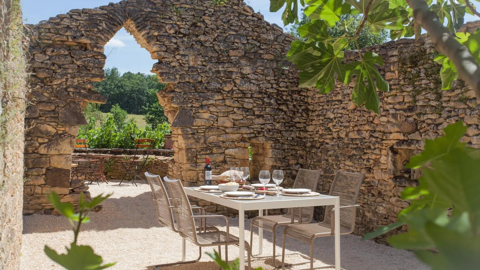Country house Les Buis De La Borie Guest House Montcabrier